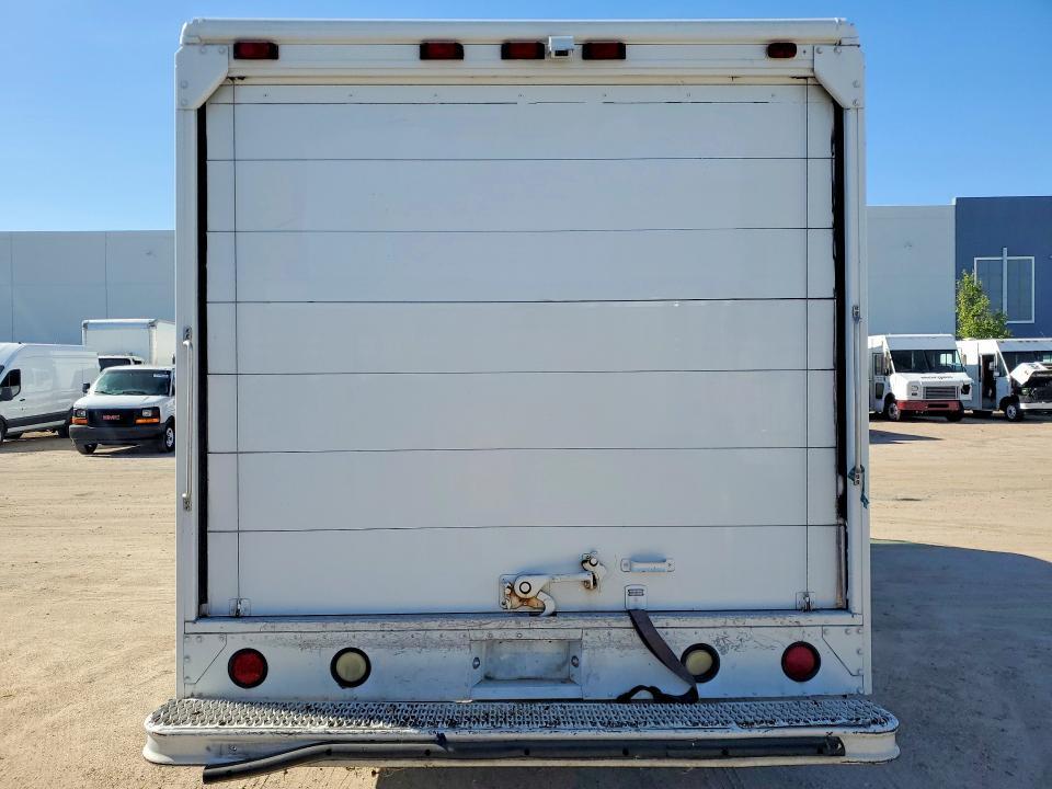 2003 Ford E450 Delivery Truck