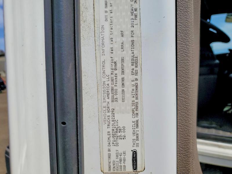 2013 Freigliner 2013 Freightliner Cascadia 125 Semi Truck