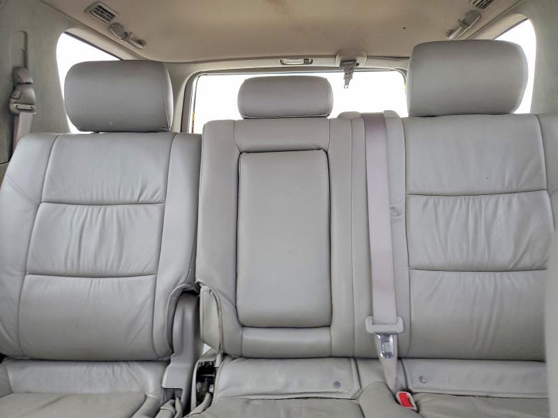 2005 Toyota Sequoia SR5