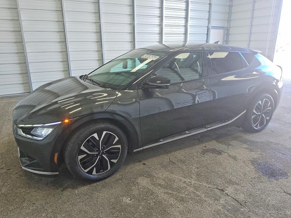 2023 KIA EV6 Wind