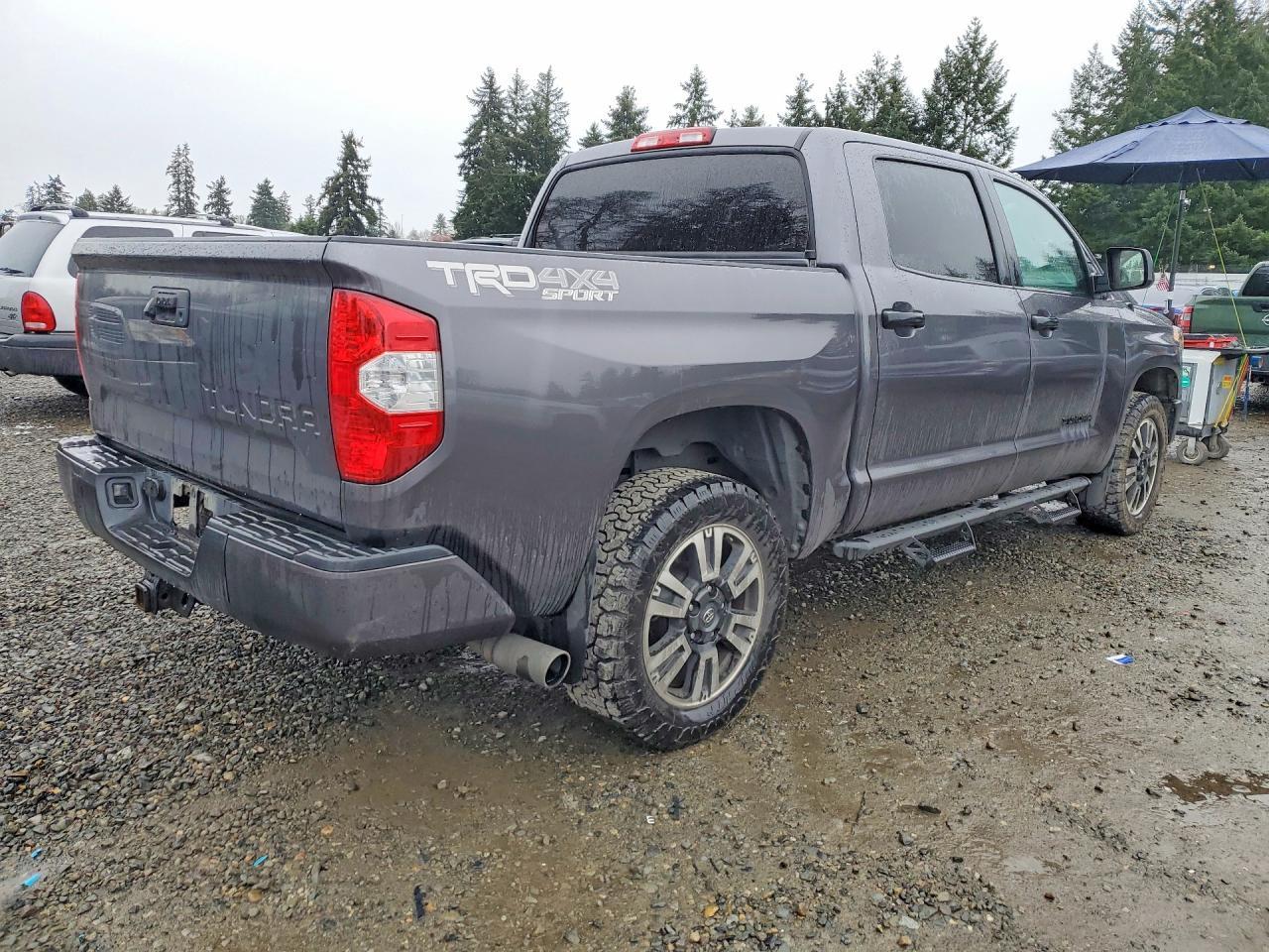 2018 Toyota Tundra SR5
