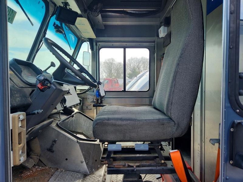 2020 Freightliner MT45G Delivery Truck