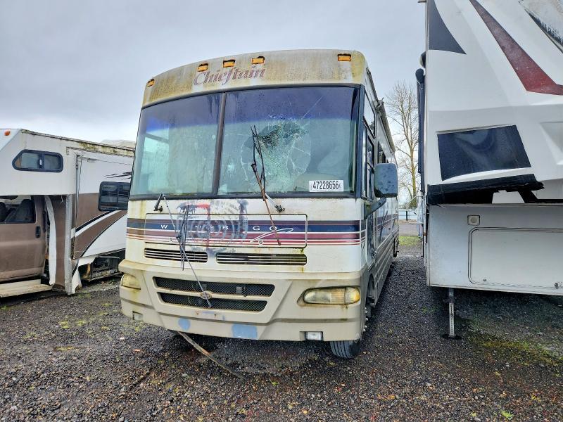 1999 Winnebago Cheiftain RV