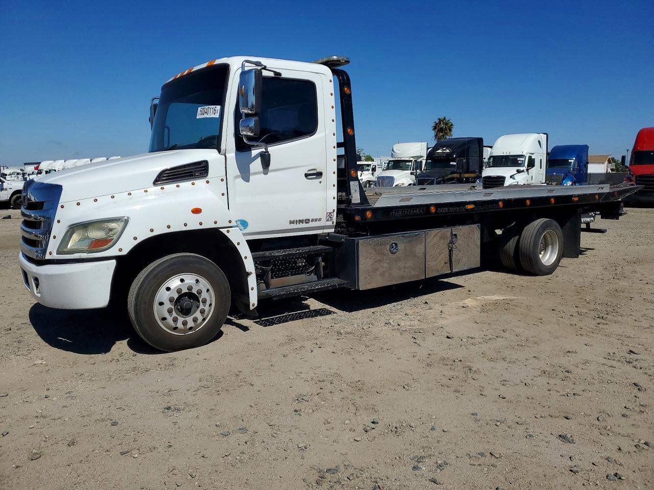 2011 Hino 258 268