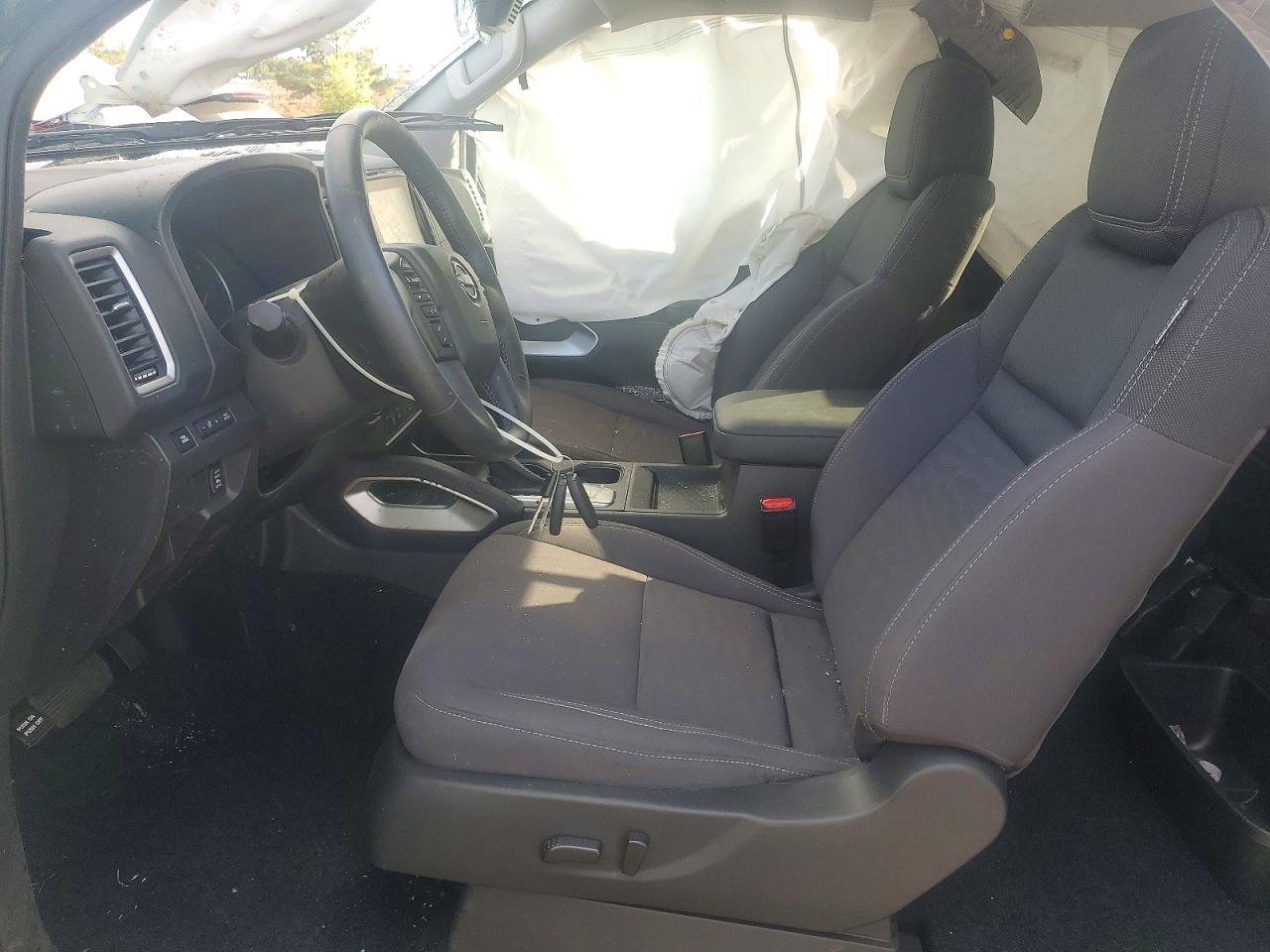 2024 Nissan Frontier S