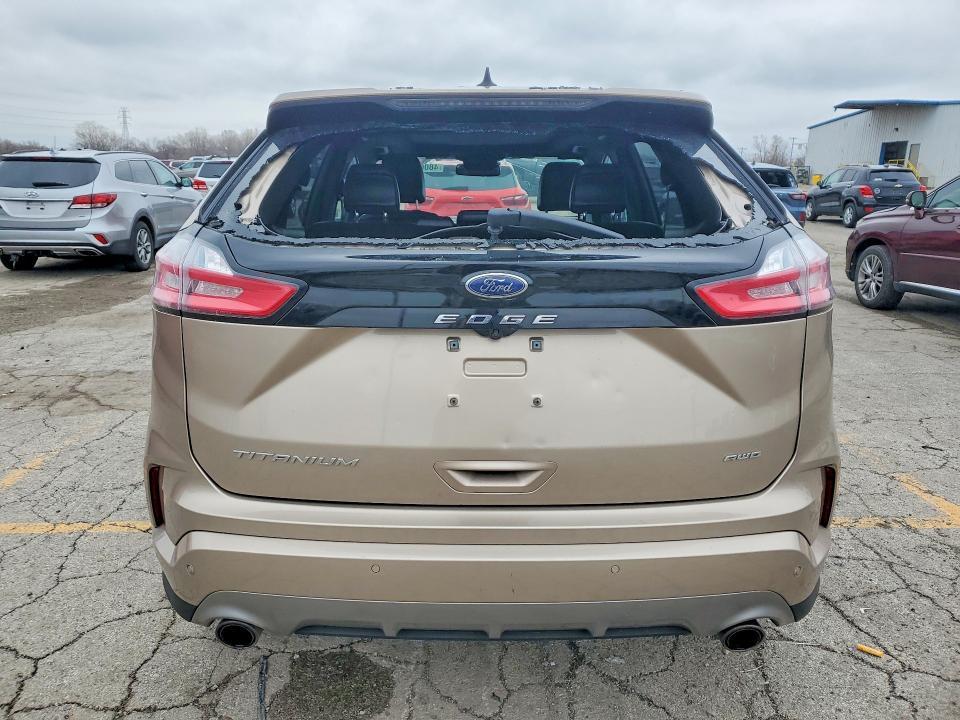2021 Ford Edge Titanium