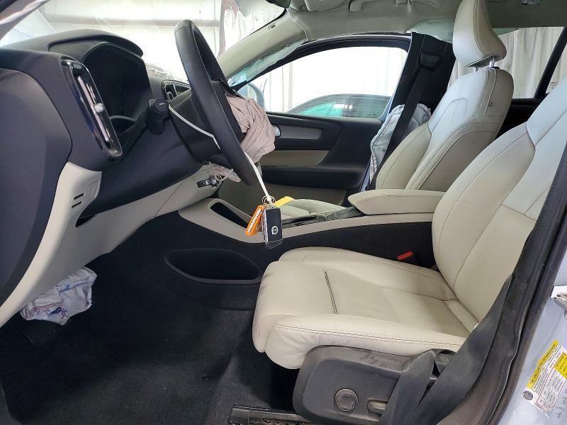 2025 Volvo Xc40 Plus