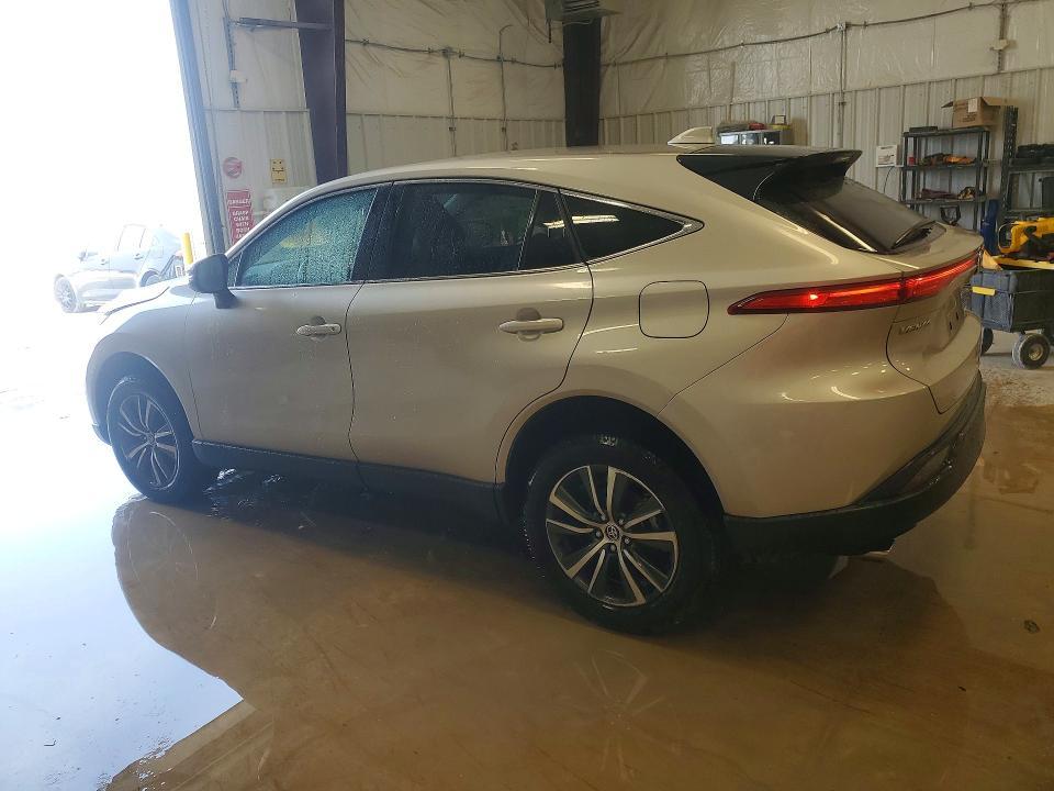 2024 Toyota Venza le