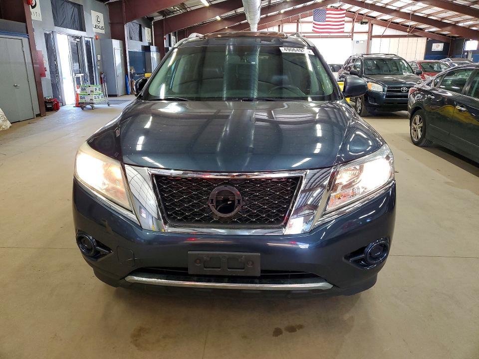 2016 Nissan Pathfinder s