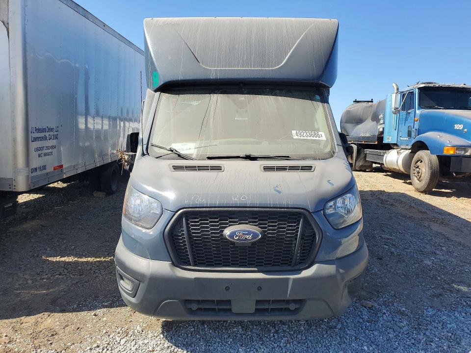2022 Ford Transit 350 HD Delivery Truck