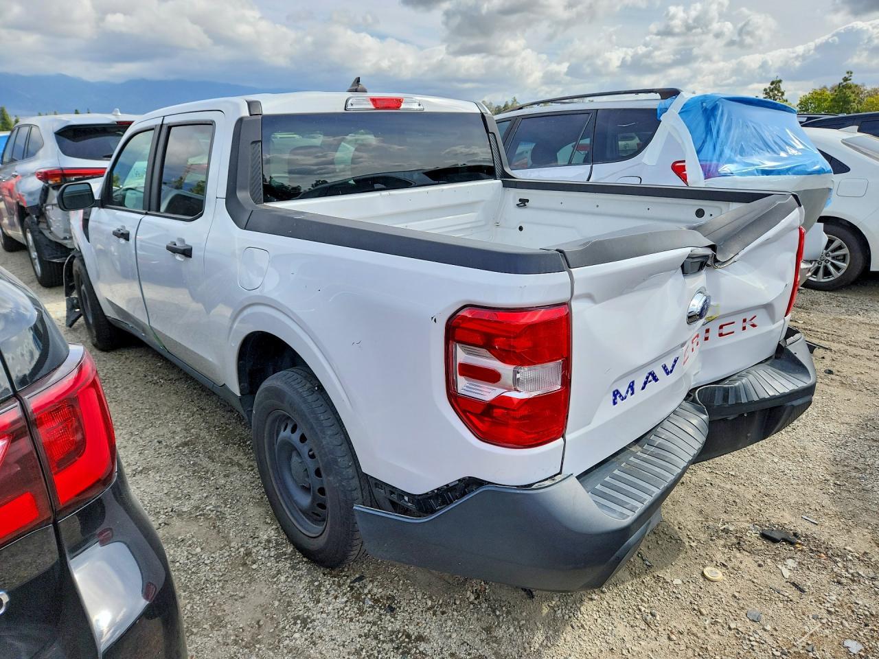 2022 Ford Maverick XL