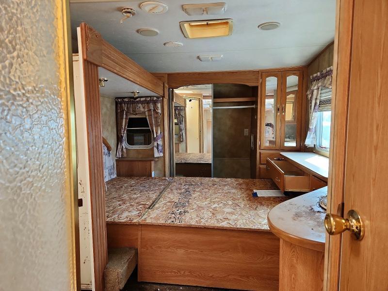 2004 Keystone Keystone