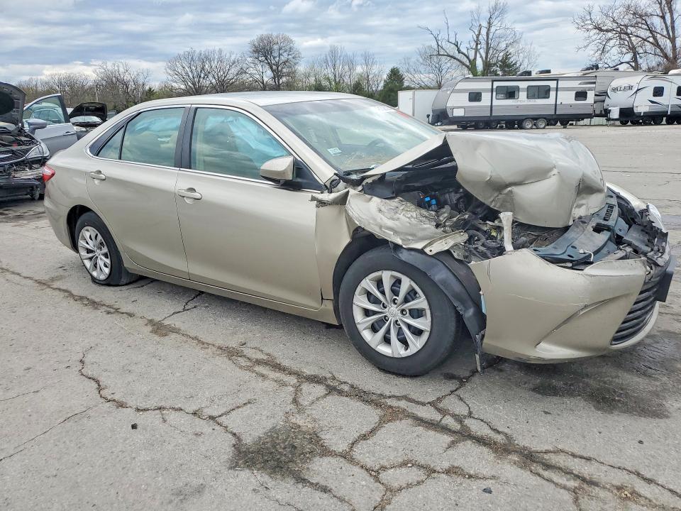 2015 Toyota Camry Hybrid le