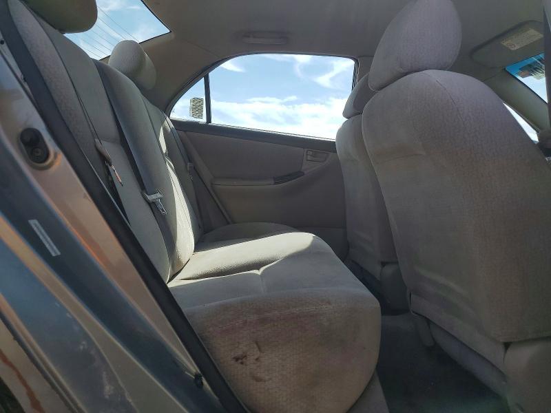 2004 Toyota Corolla le