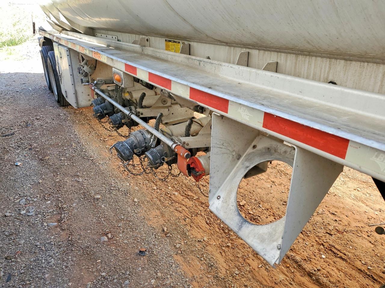 2014 LBT Fuel Tank Trailer