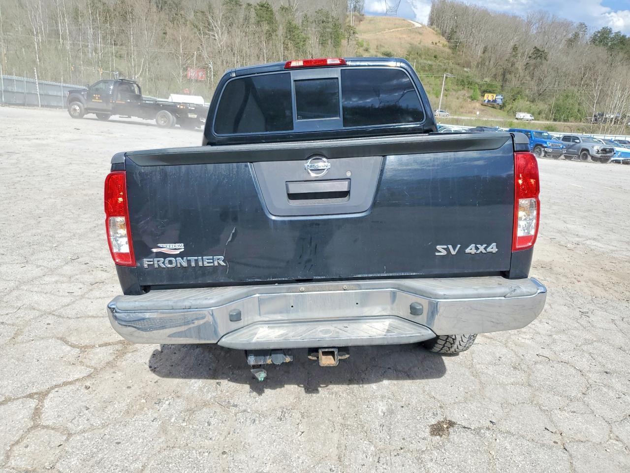2016 Nissan Frontier SV