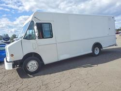 Salvage trucks for sale at Woodburn, OR auction: 2005 Freightliner MT45G Delivery Truck