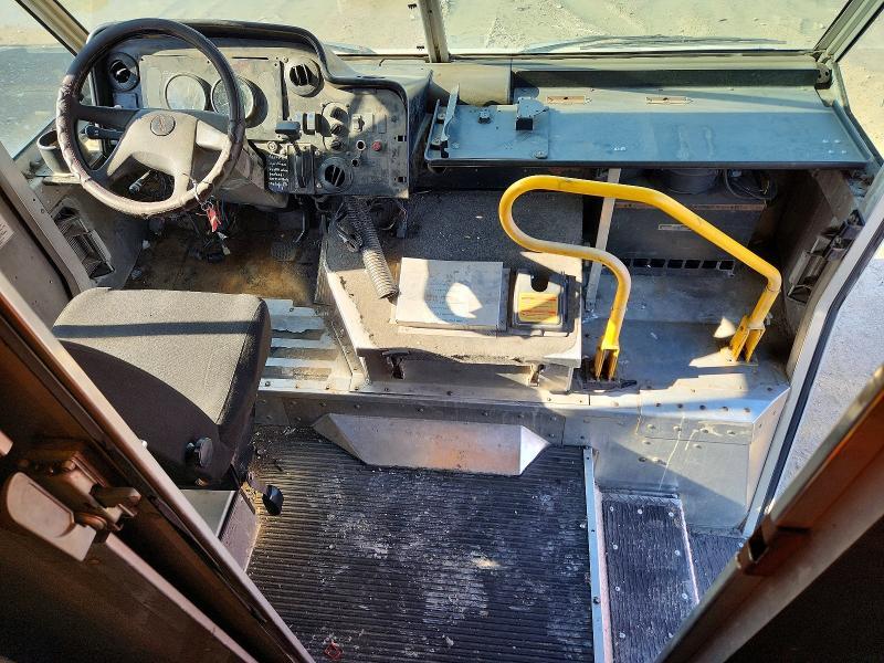 2008 Freightliner MT45G Chassis Delivery Truck