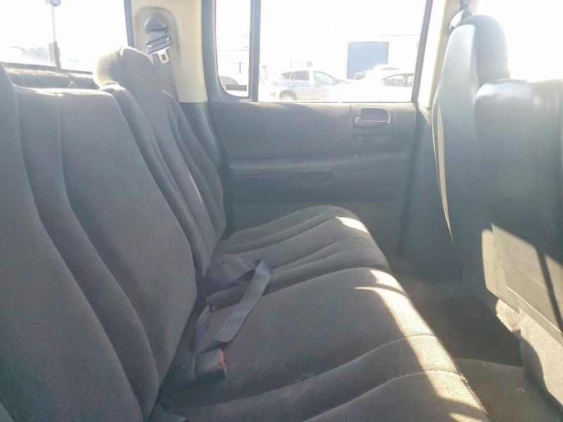 2001 Dodge Dakota Quattro