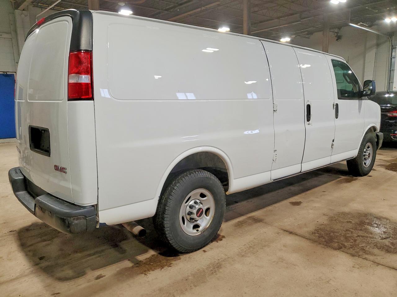 2017 GMC Savana G2500