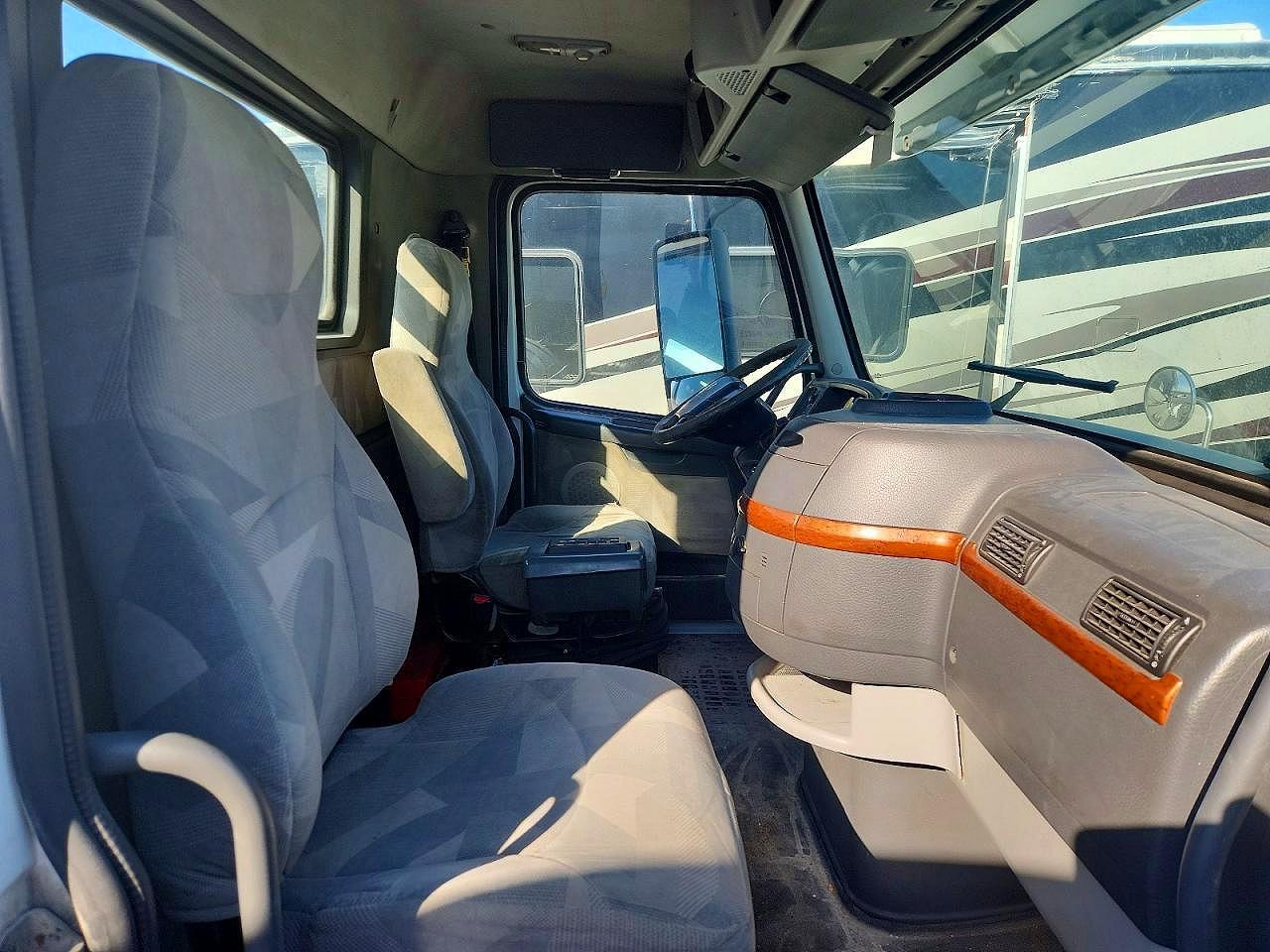 2007 Volvo VN VNL