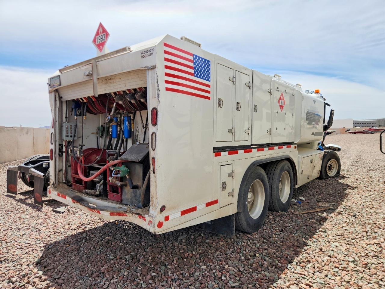 2019 Peterbilt 567 Fuel / Lube Truck