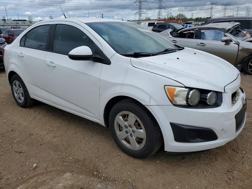 2014 Chevrolet Sonic ls
