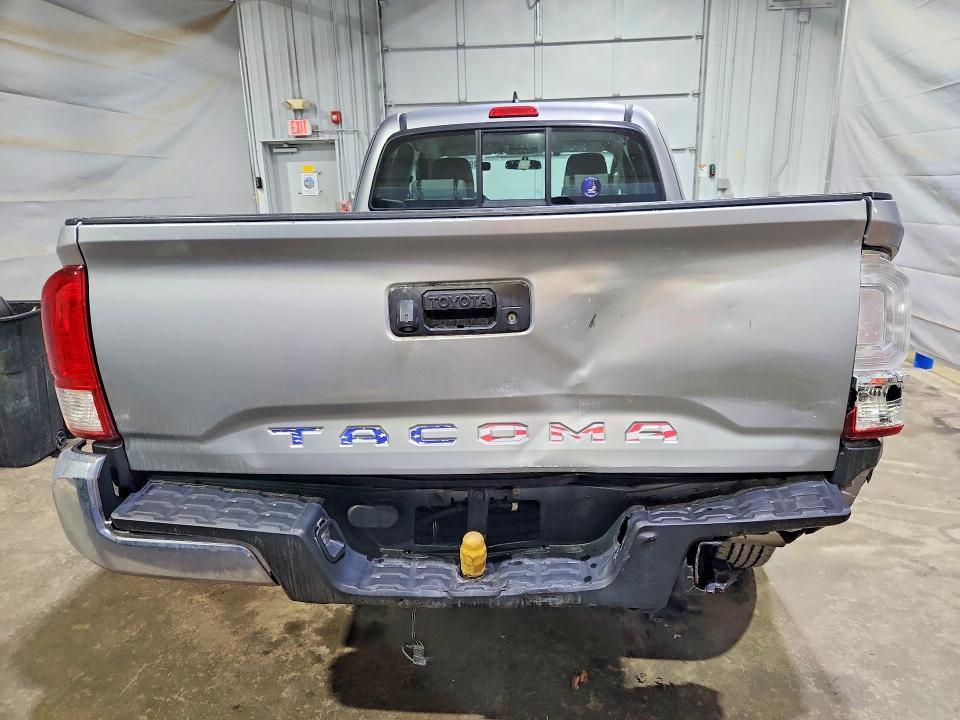 2016 Toyota Tacoma SR