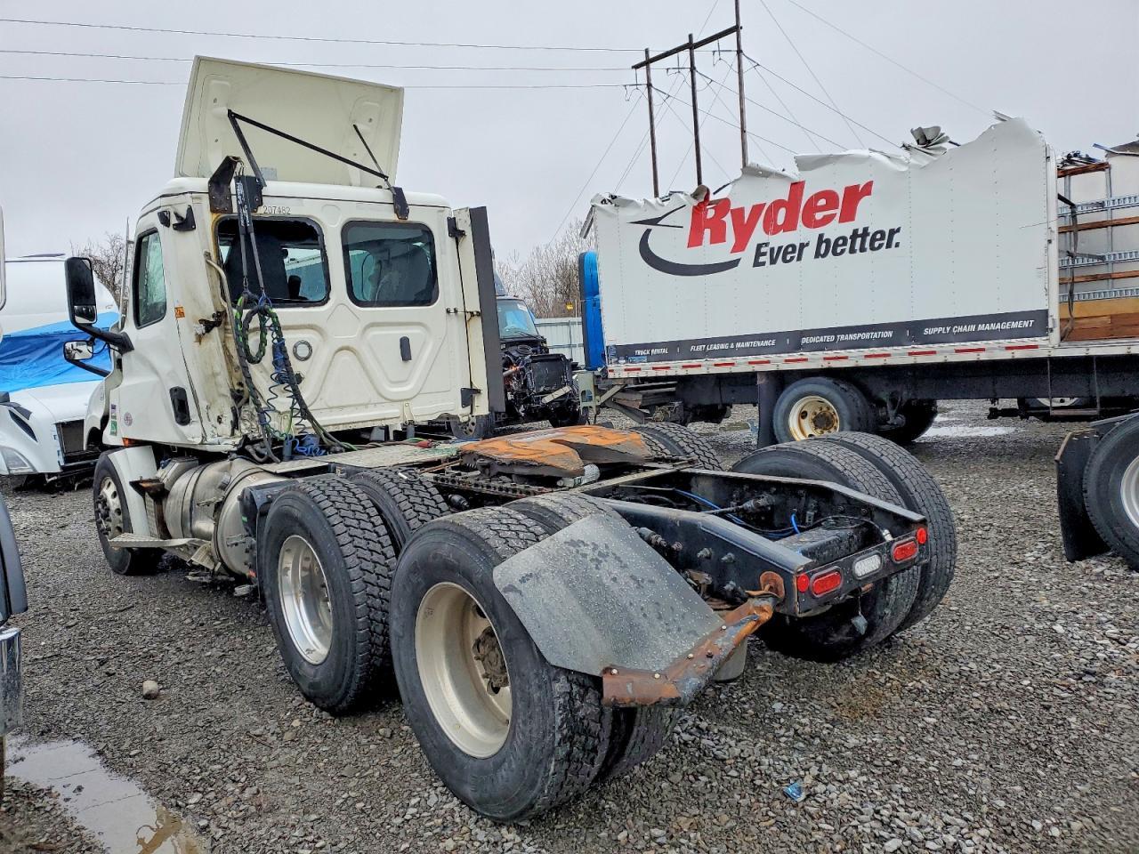 2023 Freigliner 2023 Freightliner Cascadia 126 Semi Truck