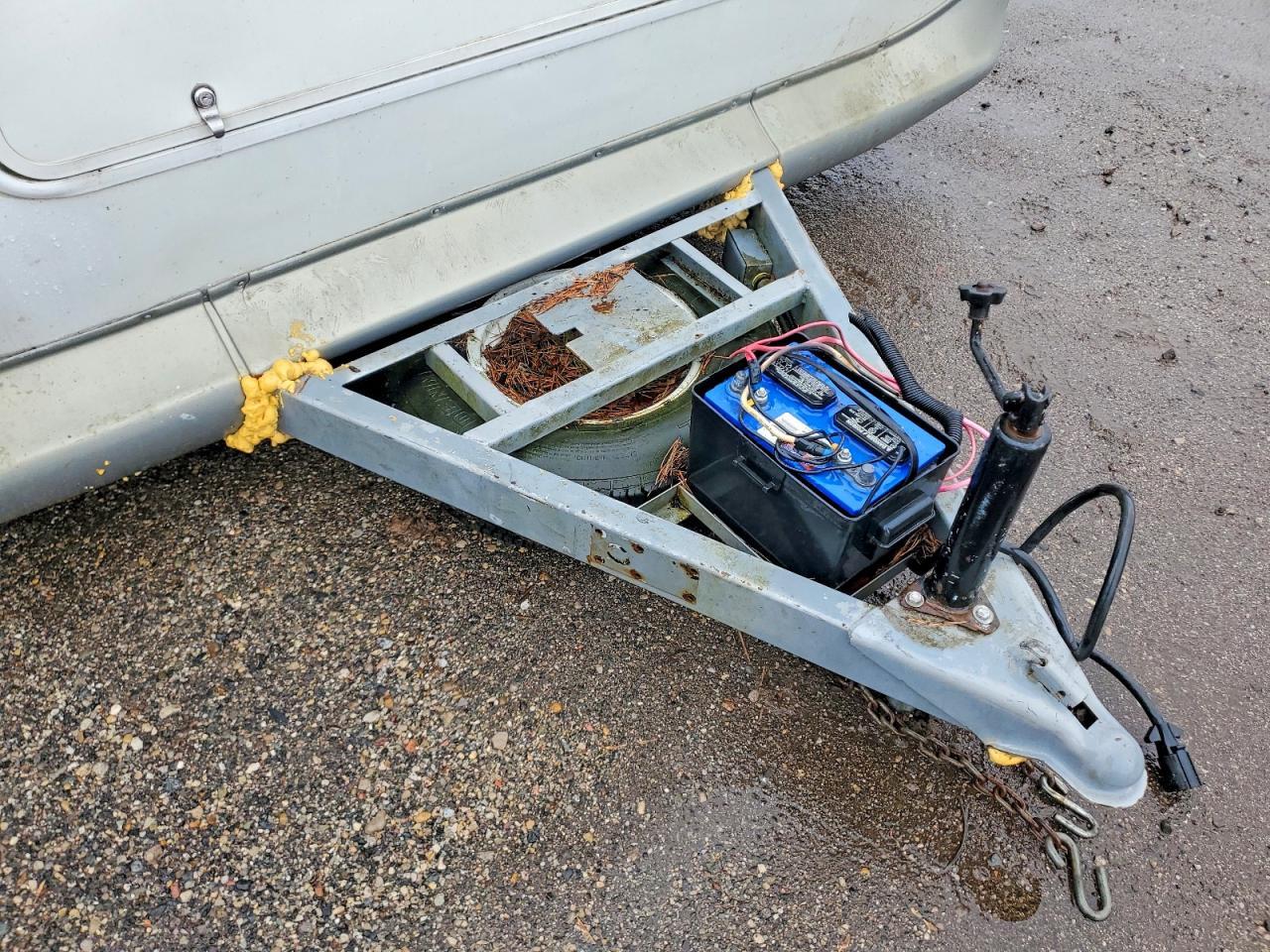 2004 Forest River Surveyor Camper