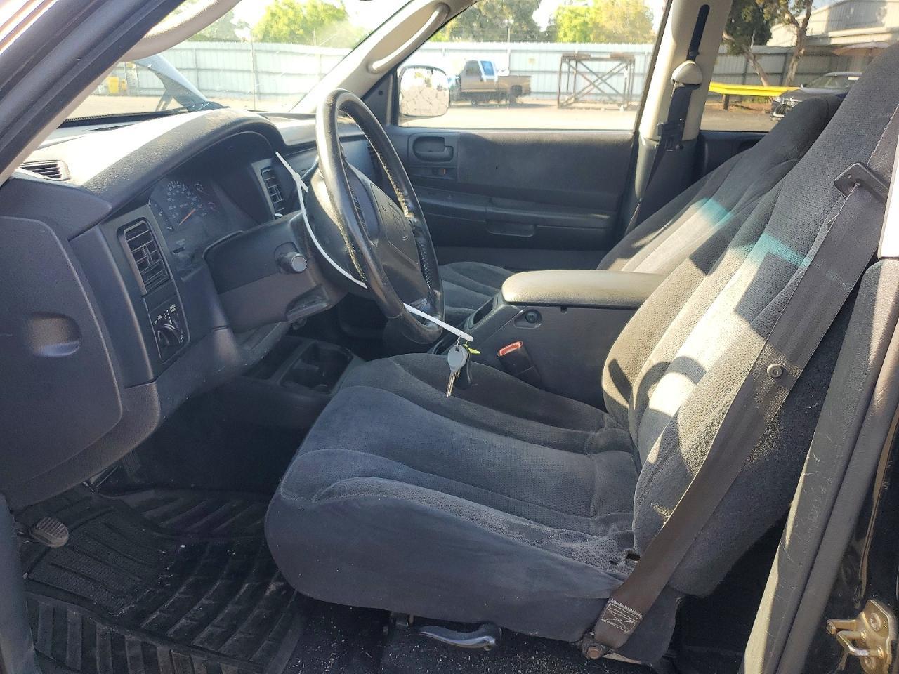 2004 Dodge Dakota Quad SLT