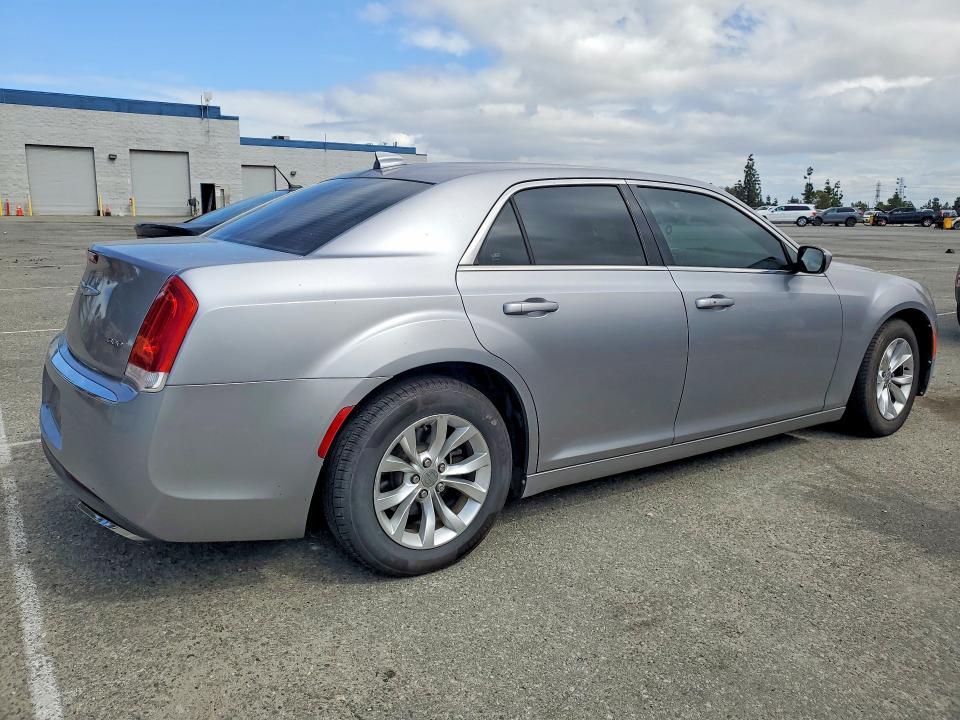 2015 Chrysler 300 Limited