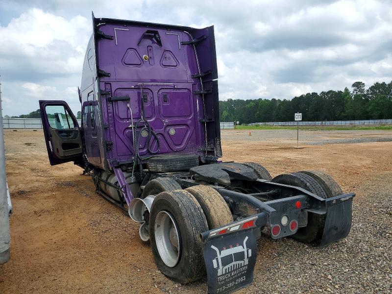 2017 Freigliner 2017 Freightliner Cascadia 125 Semi Truck