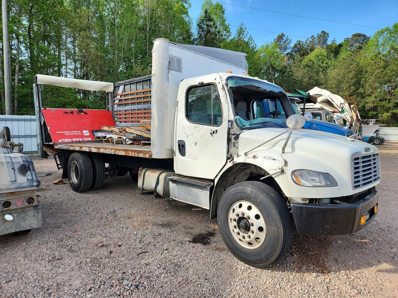 2020 Freightliner Business Class M2 BOX Truck