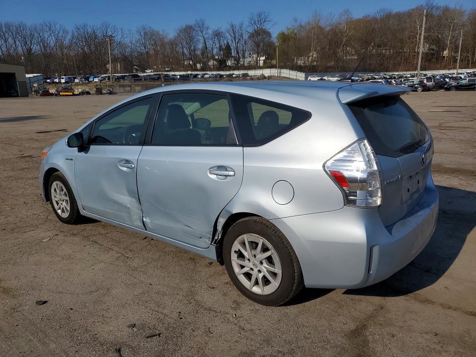 2014 Toyota Prius v Three