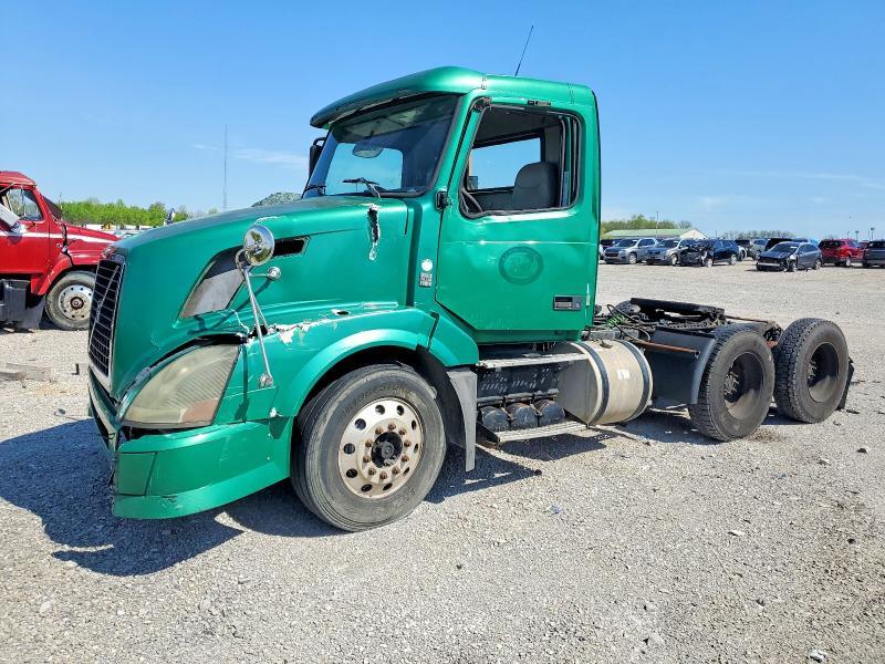 2009 Volvo Vnl Semi Truck