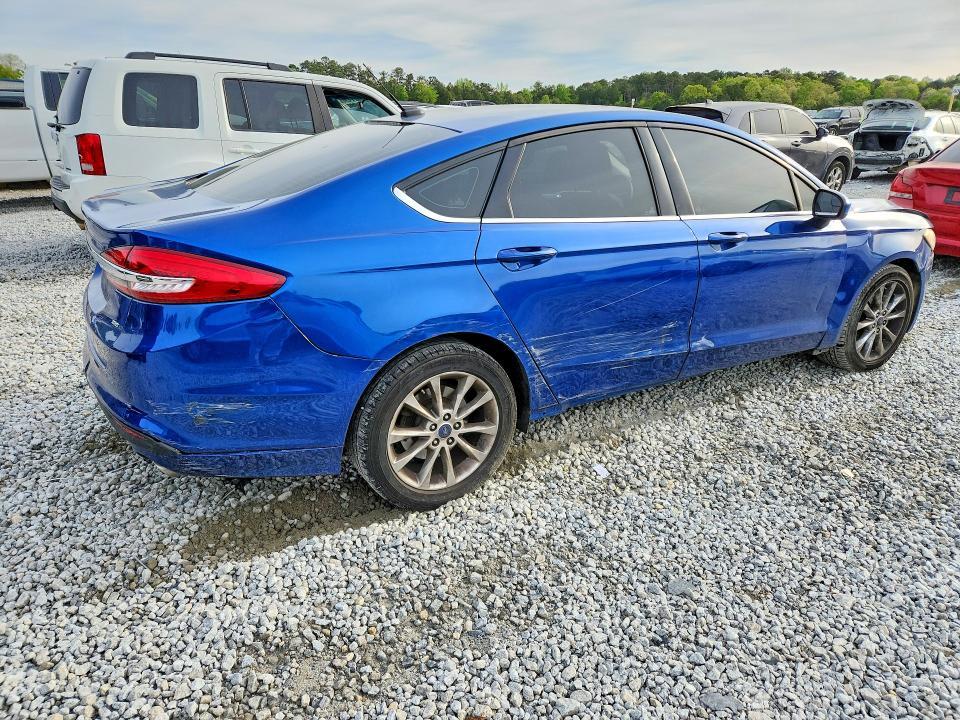 2017 Ford Fusion se