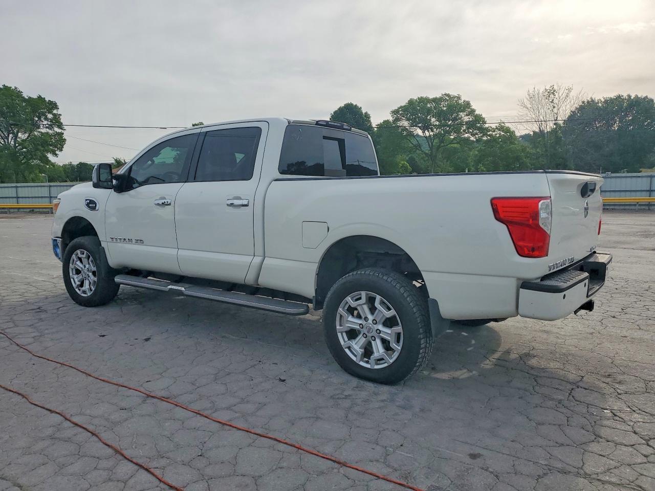 2016 Nissan Titan XD SL