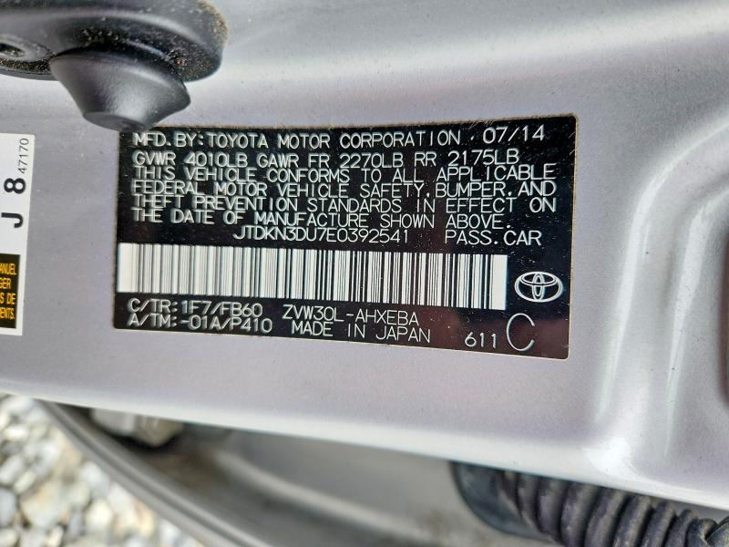 2014 Toyota Prius two