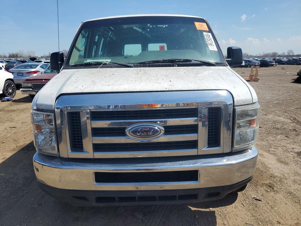 2013 Ford Econoline-box Truck
