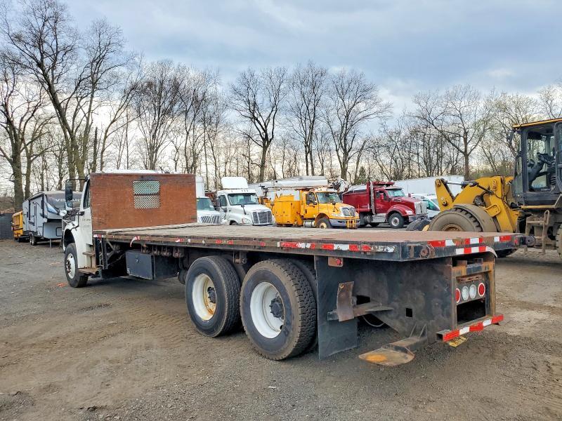 2013 Freigliner 2013 Freightliner Business Class M2 Flatbed Truck