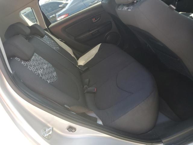 2010 KIA Soul +