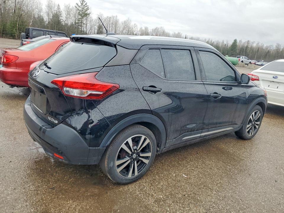 2019 Nissan Kicks s