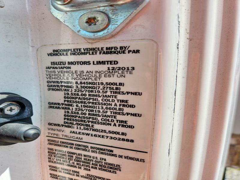 2014 Isuzu NRR Delivery Truck