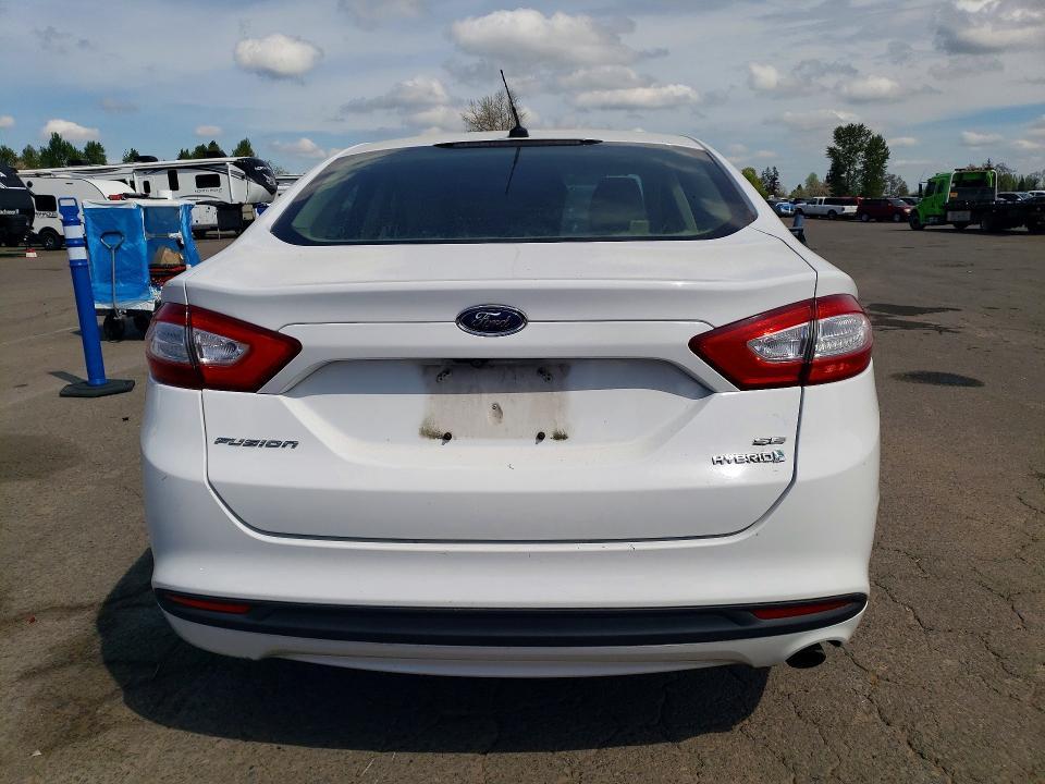 2016 Ford Fusion se Hybrid