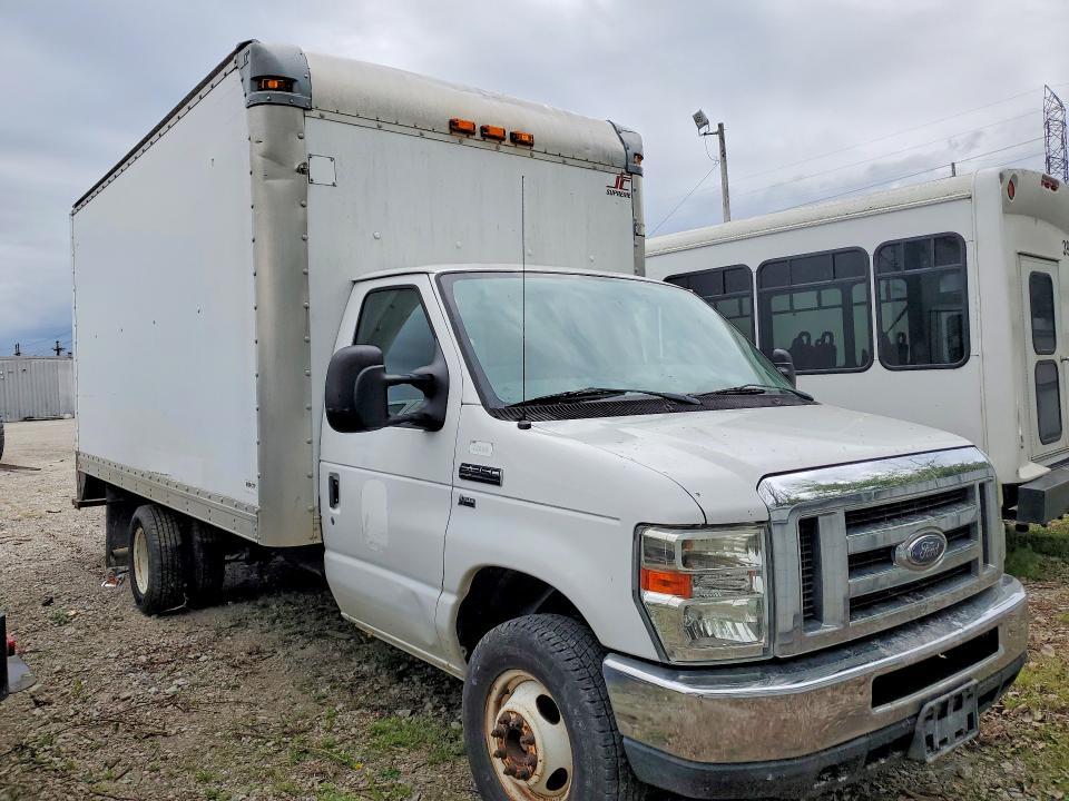 2013 Ford E350 BOX Truck