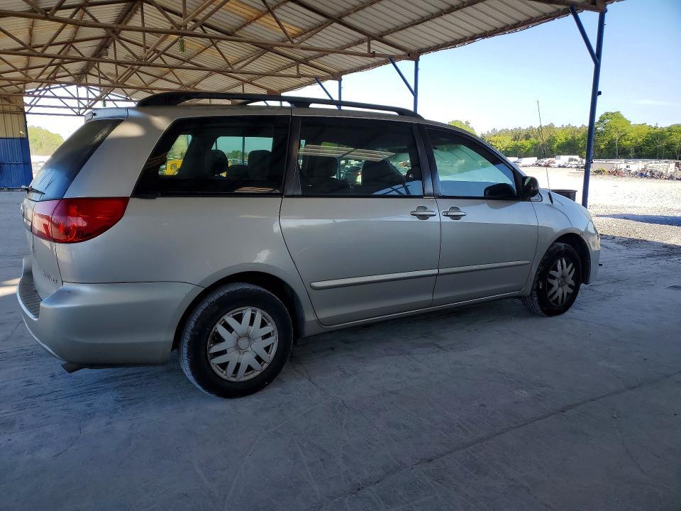 2006 Toyota Siena