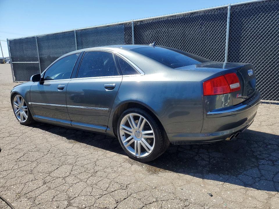2007 Audi S8 Quattro