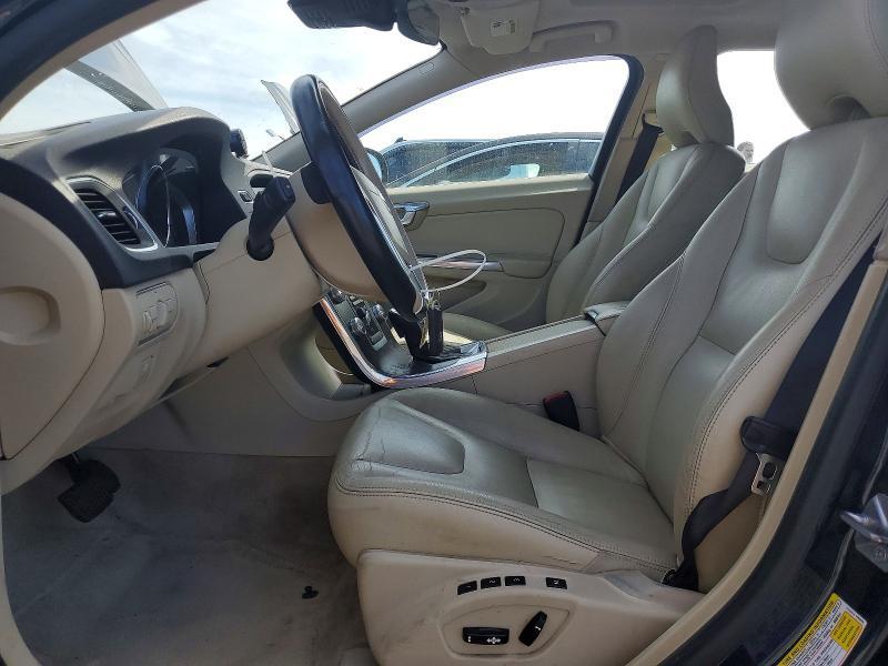 2015 Volvo V60 Premier