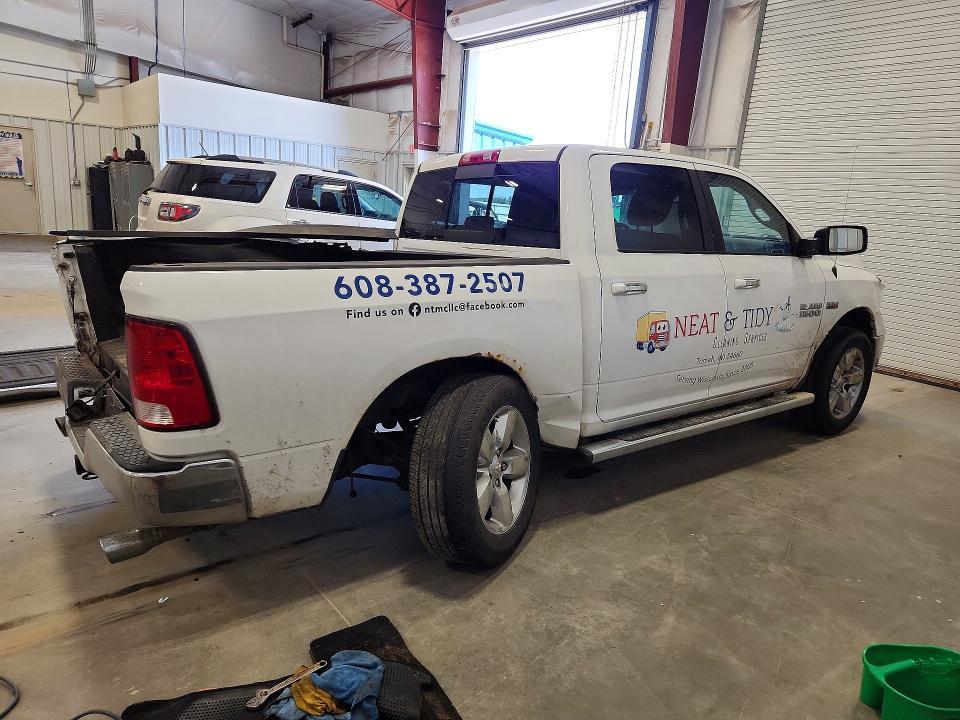 2015 Dodge RAM 1500 SLT